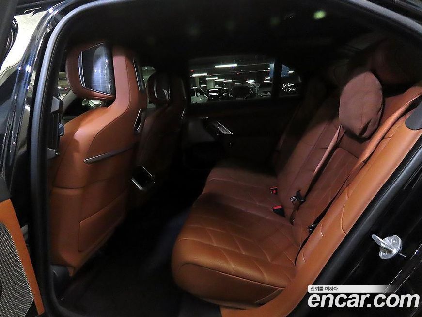 BMW 7-Series 2024