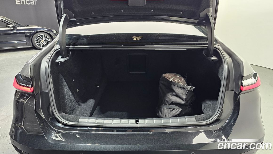 BMW 7-Series 2024