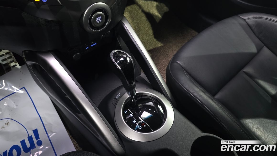 Hyundai Veloster 2013