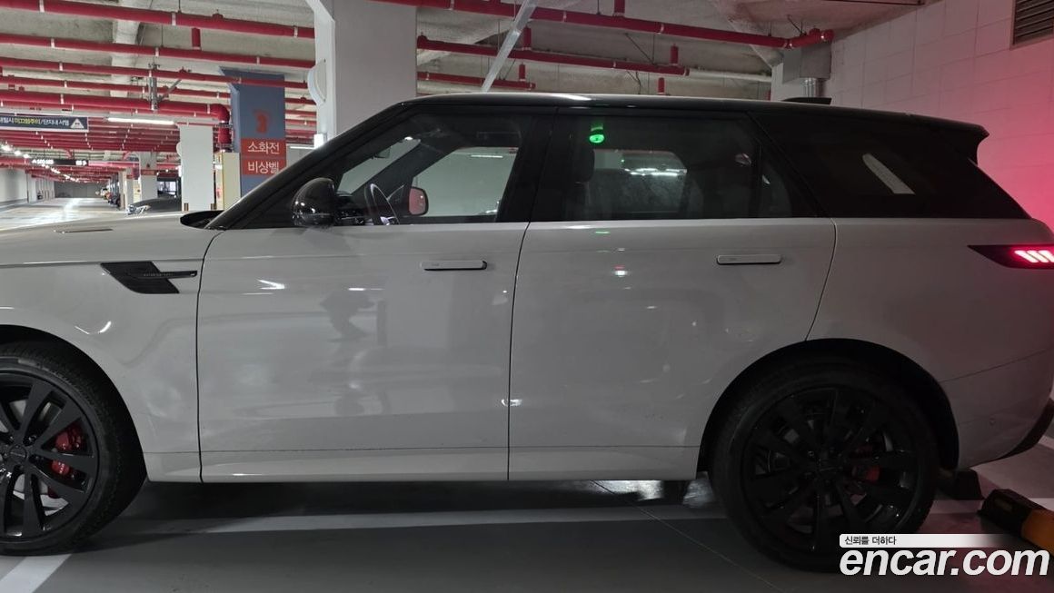Land Rover Range Rover Sport 2026