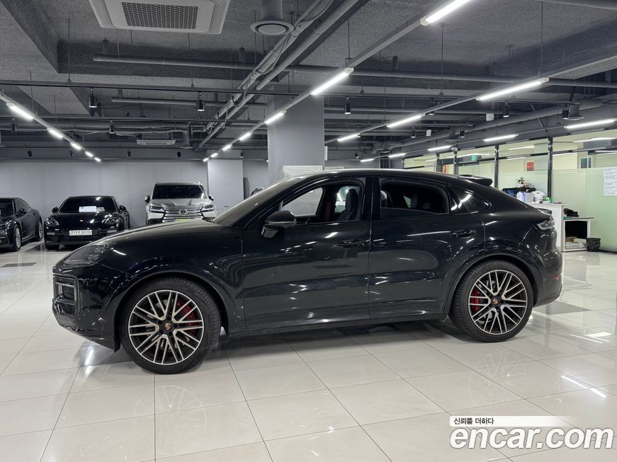 Porsche Cayenne 2025