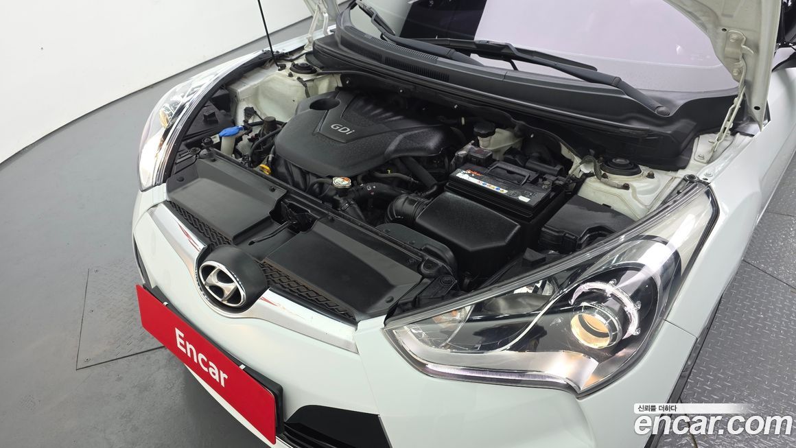 Hyundai Veloster 2013