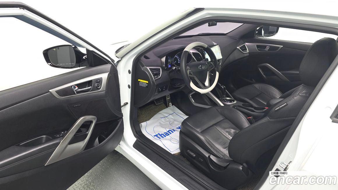 Hyundai Veloster 2013