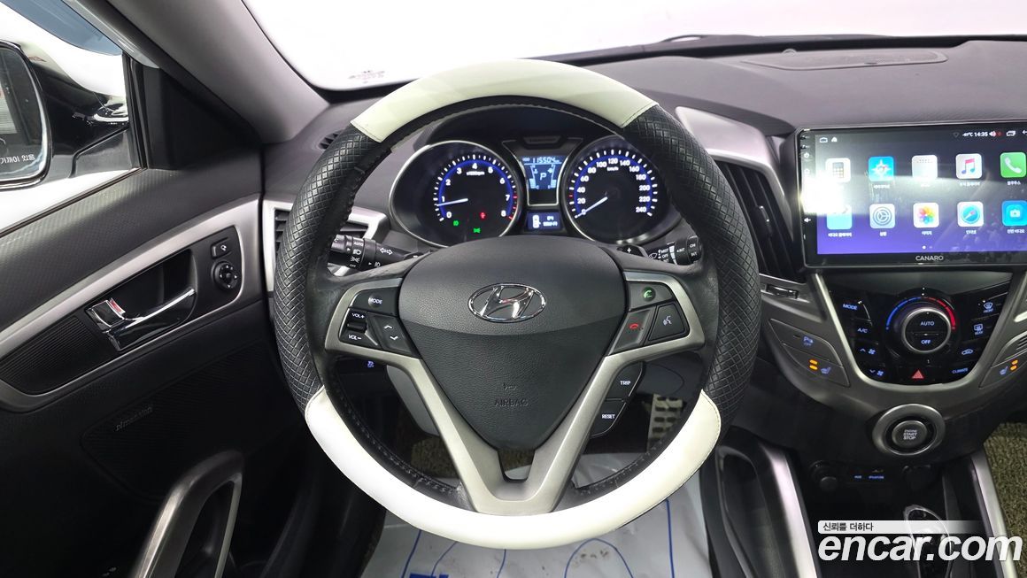 Hyundai Veloster 2013