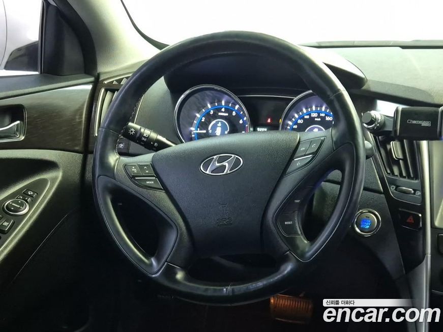 Hyundai Sonata 2012