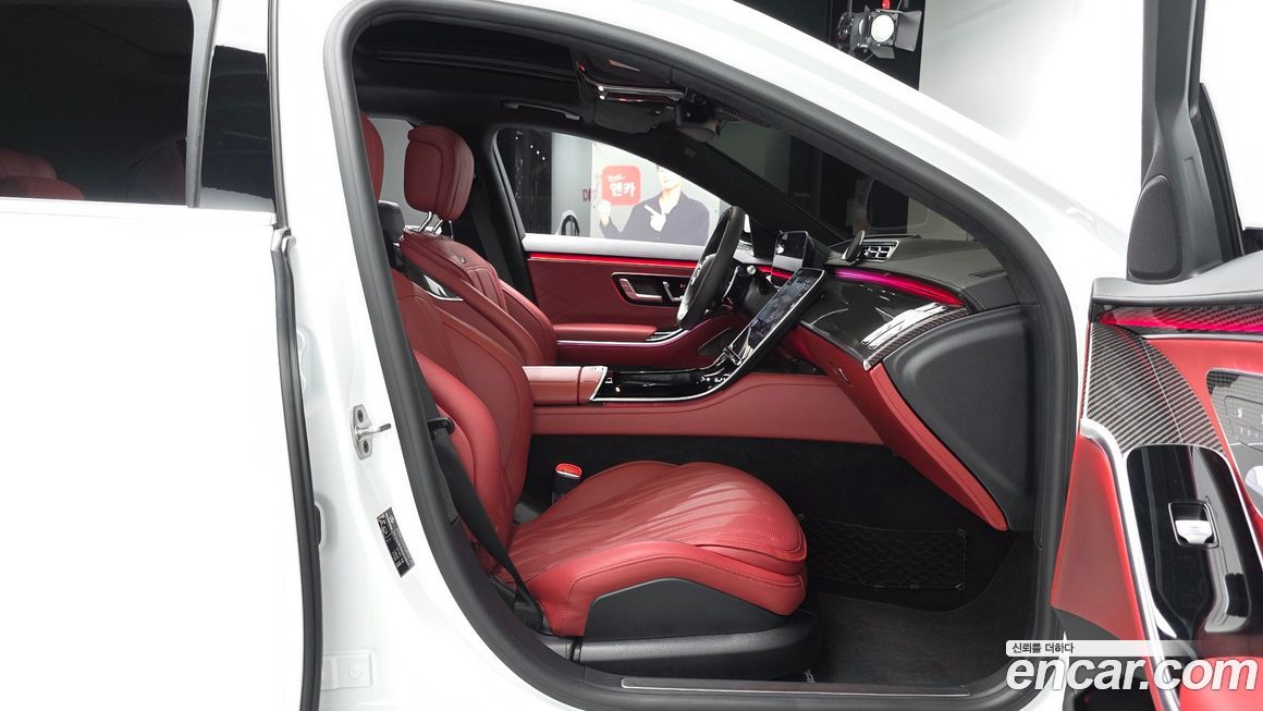 Mercedes-Benz S-Class 2025