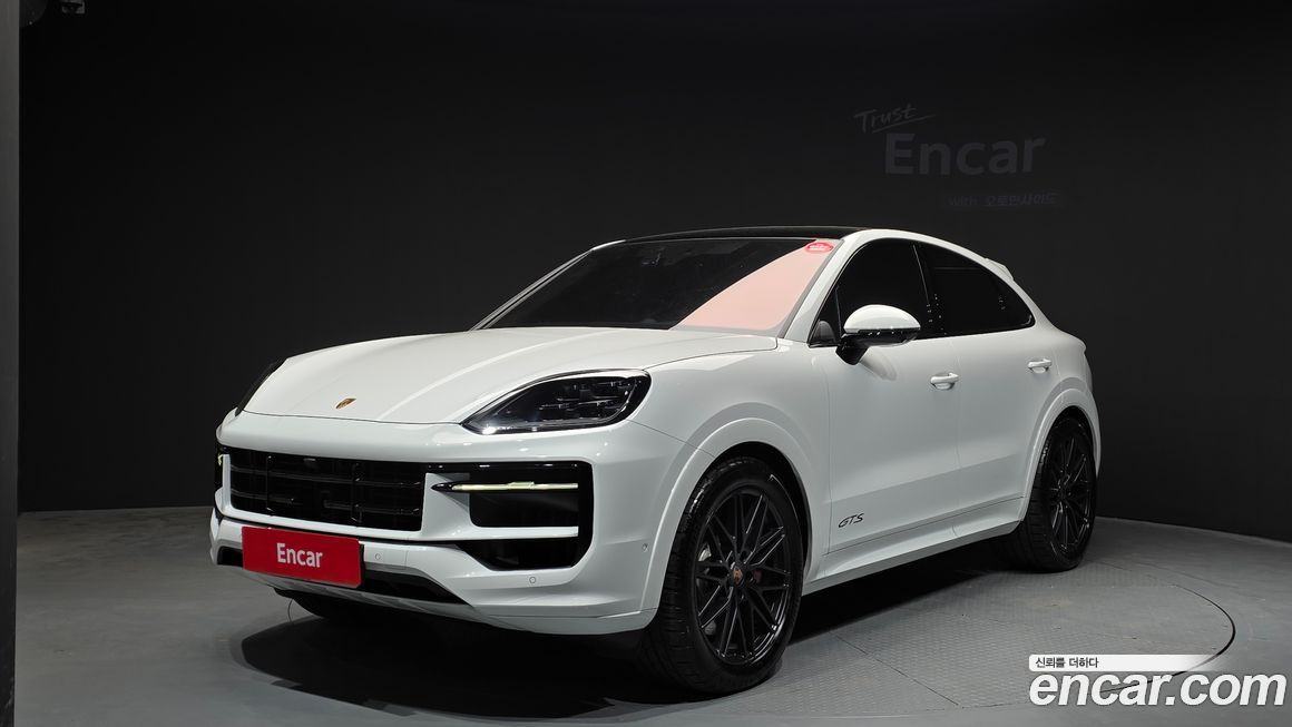 Porsche Cayenne 2025