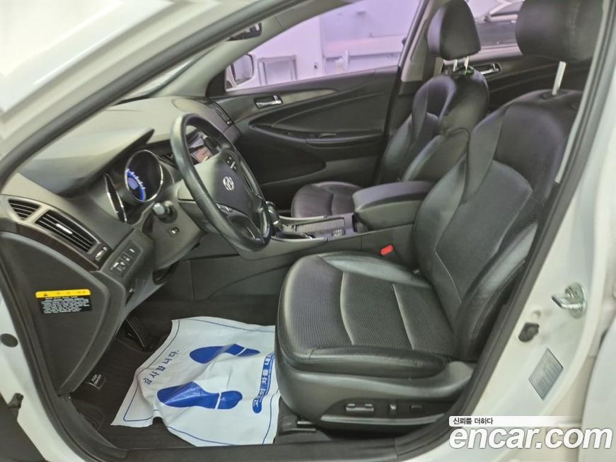 Hyundai Sonata 2012