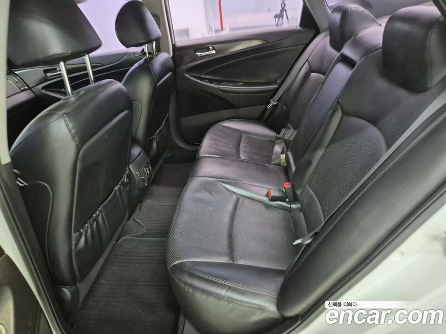 Hyundai Sonata 2012