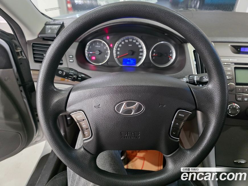 Hyundai Sonata 2010