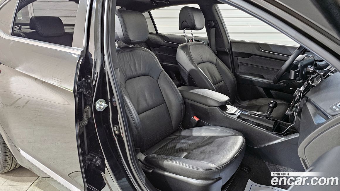 Kia K7 2011