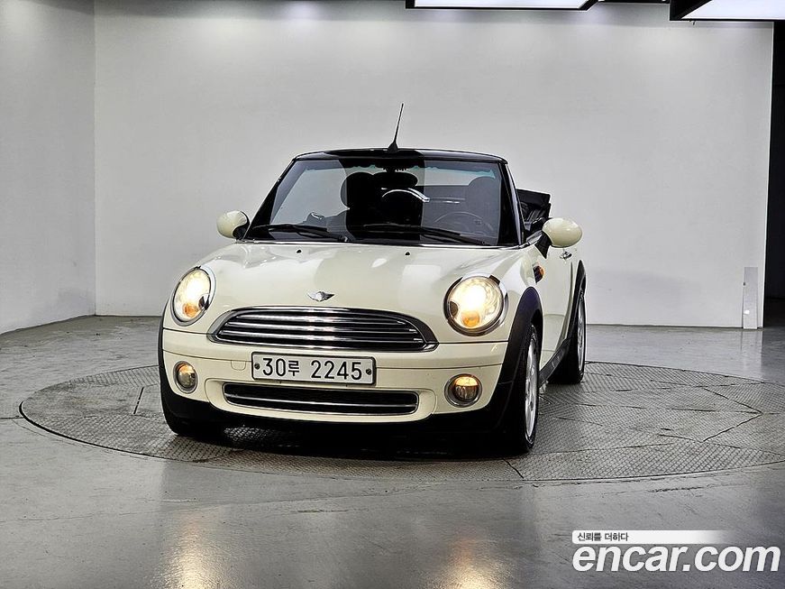 Mini Cooper Convertible 2010