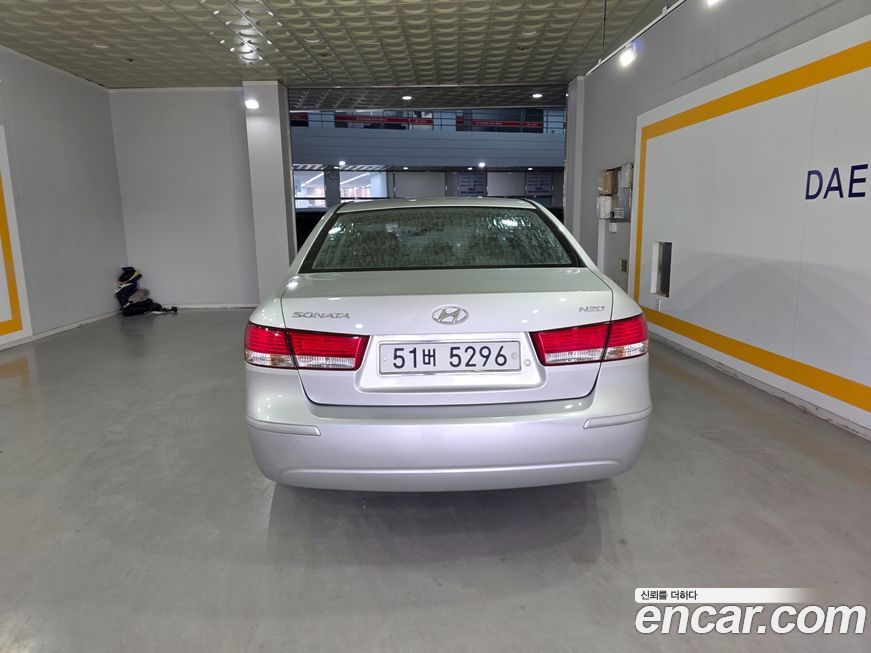 Hyundai Sonata 2010