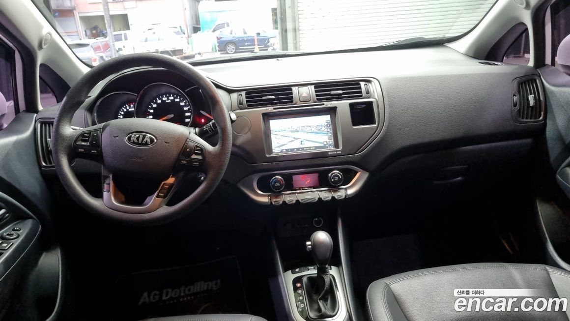 Kia pride 2013