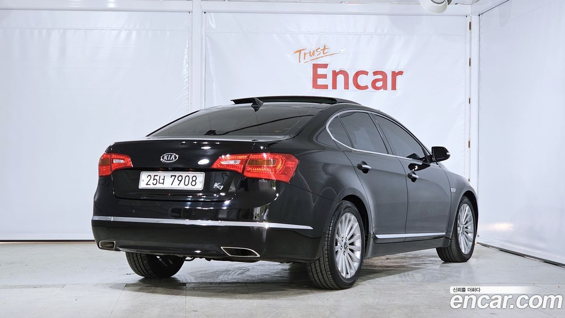Kia K7 2011