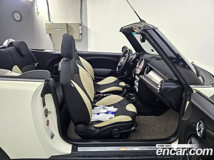 Mini Cooper Convertible 2010