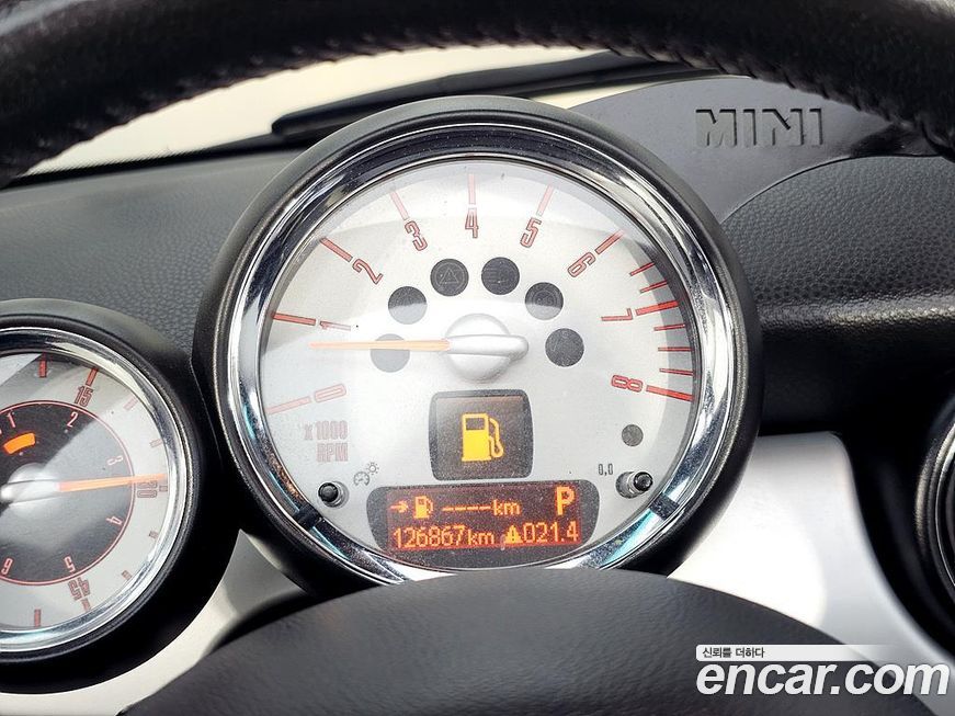 Mini Cooper Convertible 2010