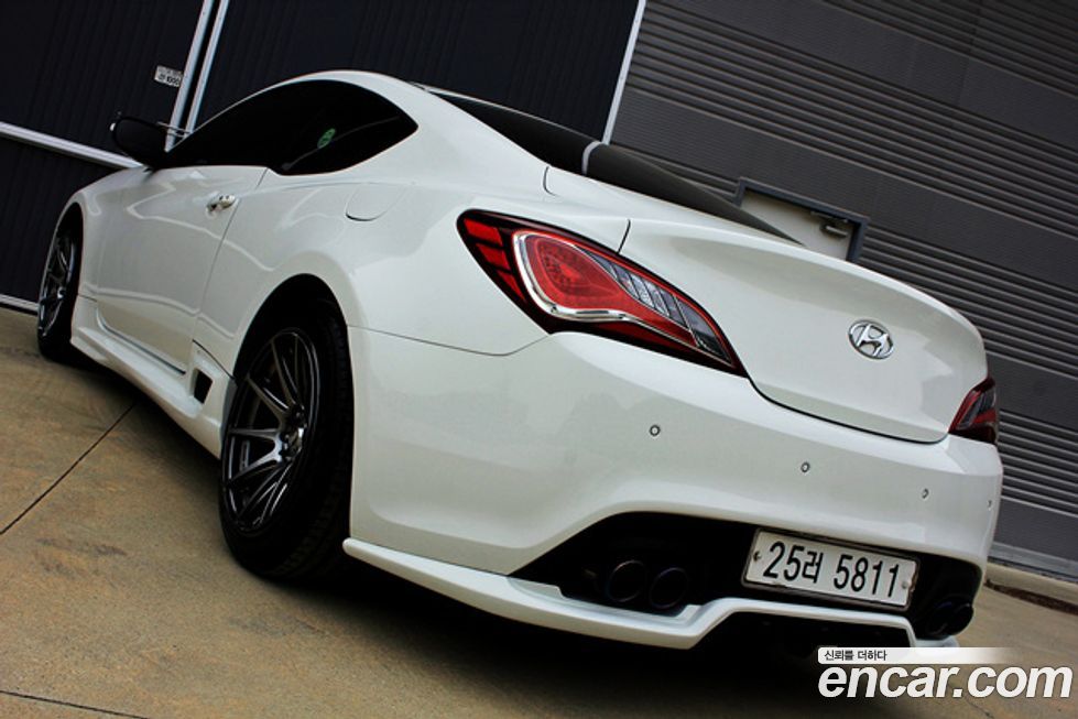 Hyundai Genesis 2010