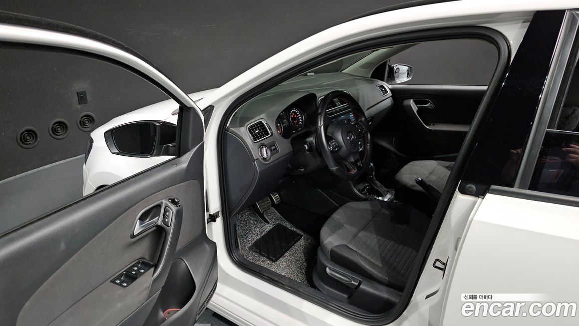 Volkswagen Polo 2014