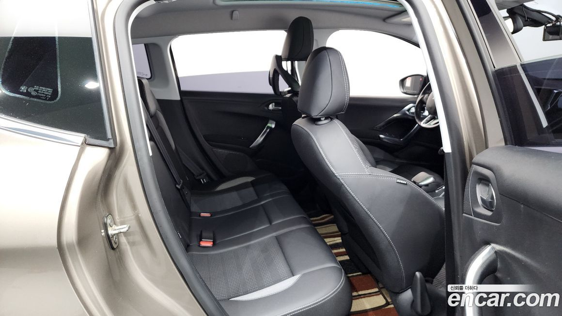 Peugeot 2008 2016