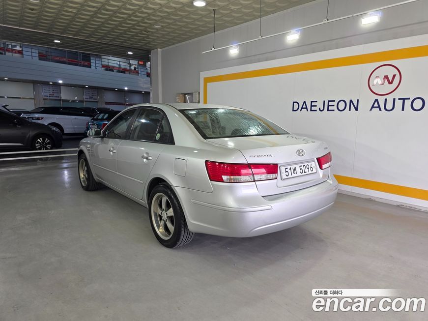 Hyundai Sonata 2010