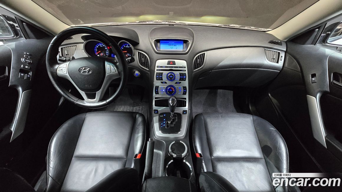 Hyundai Genesis 2010