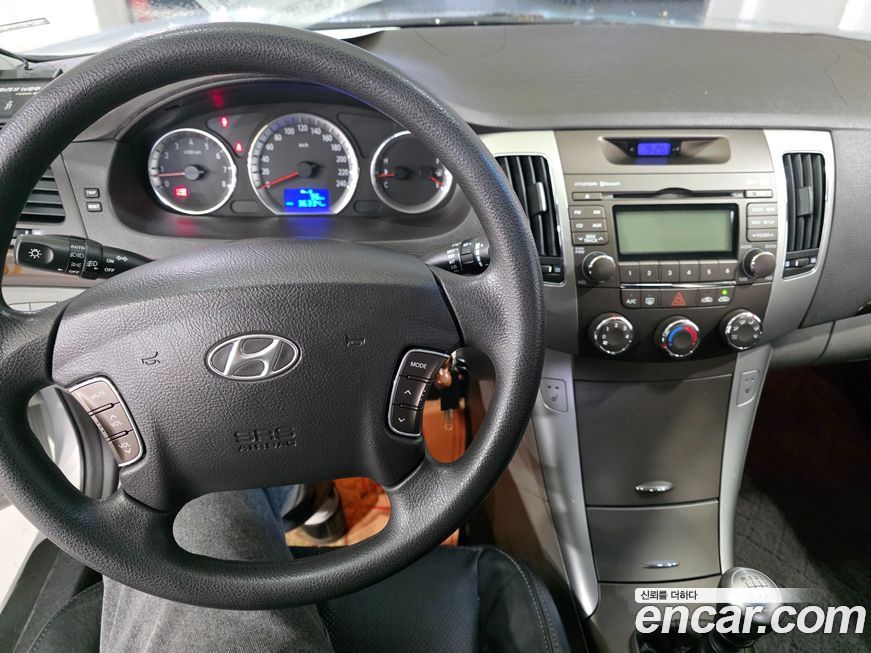 Hyundai Sonata 2010