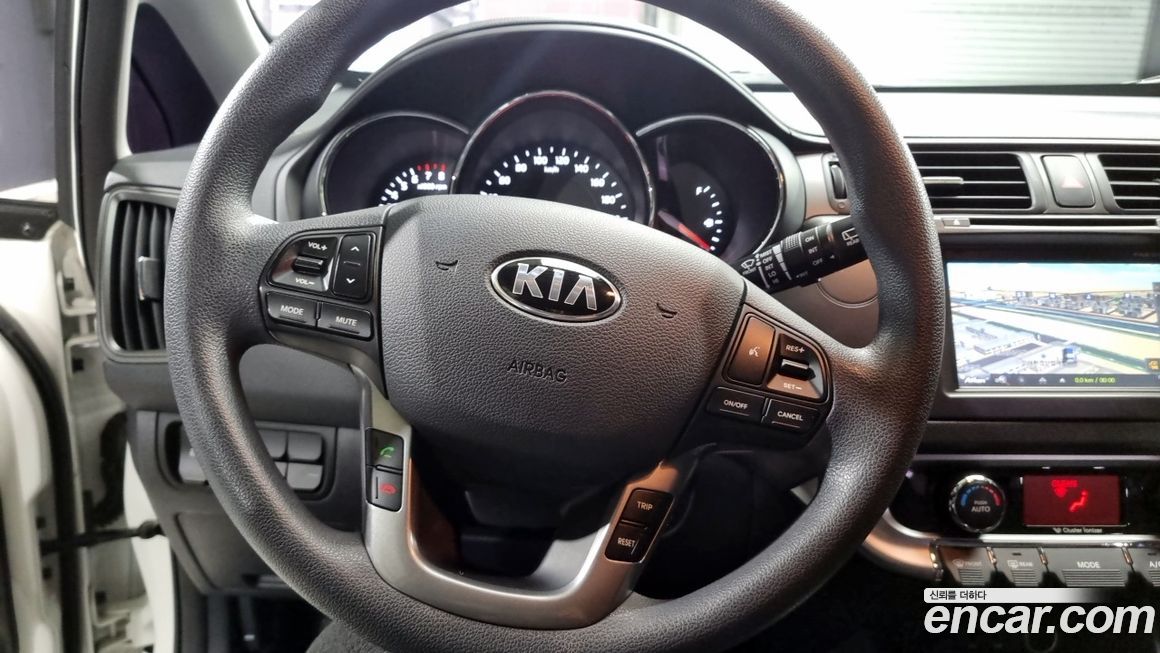 Kia pride 2013