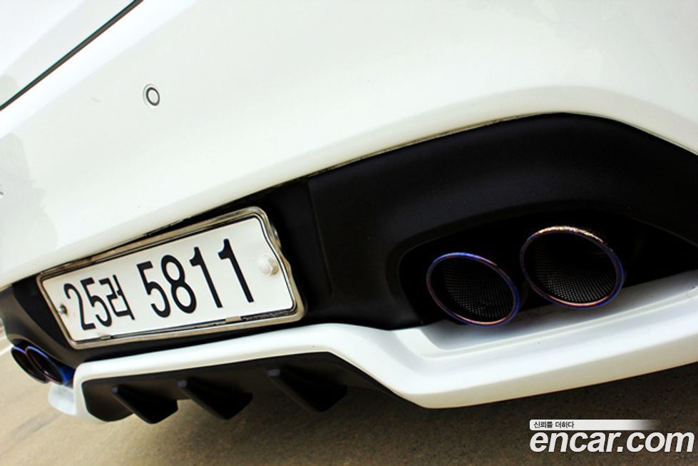 Hyundai Genesis 2010