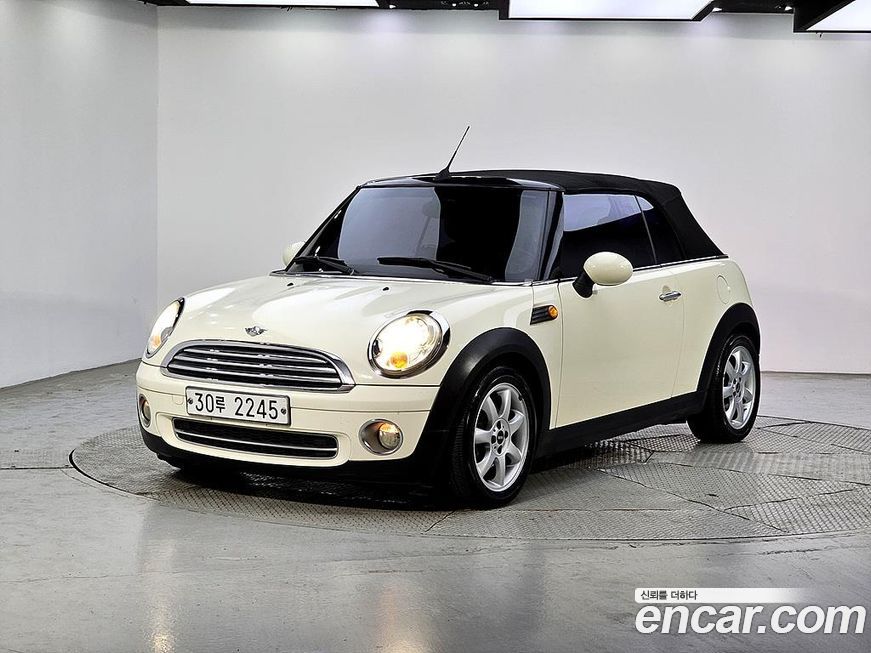 Mini Cooper Convertible 2010