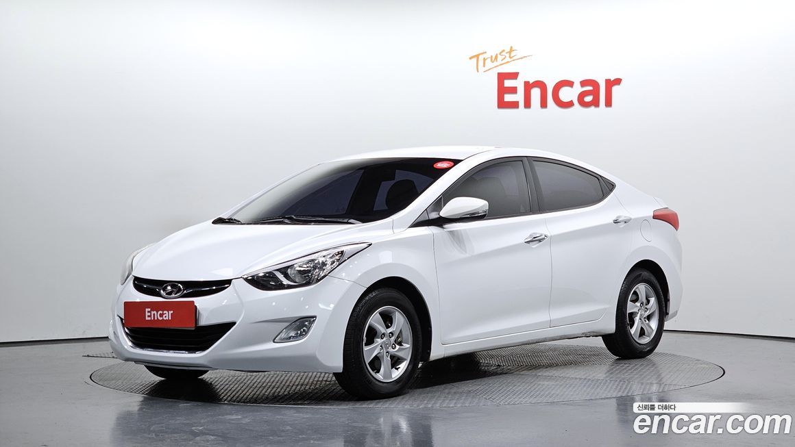 Hyundai AVANTE 2012