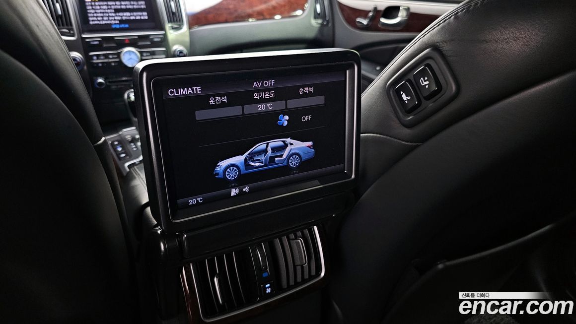 Hyundai Equus 2012