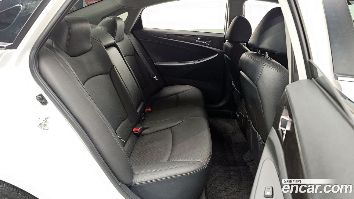 Hyundai Sonata 2012