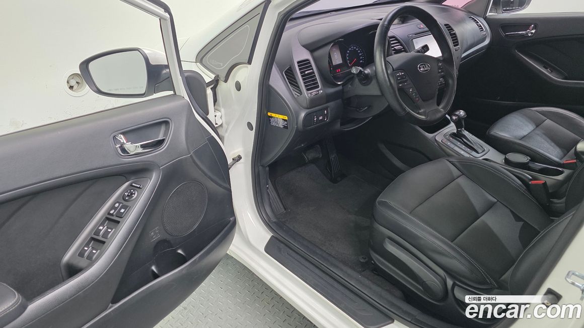 Kia K3 2013
