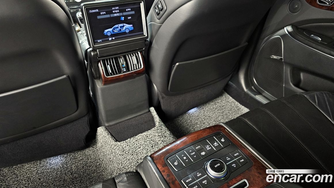 Hyundai Equus 2012