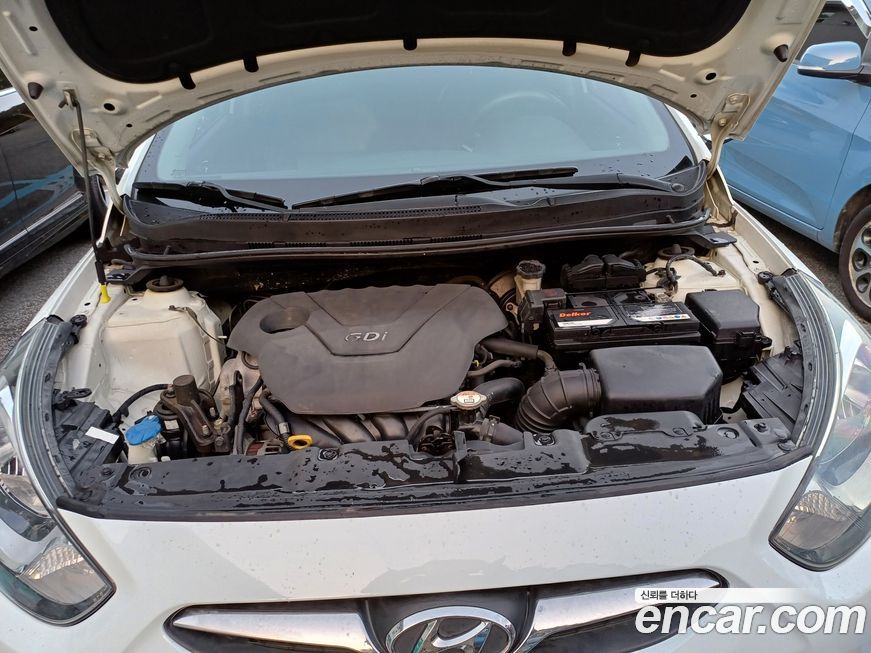 Hyundai Accent 2013