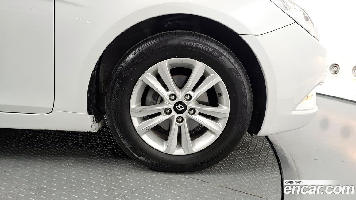 Hyundai Sonata 2012