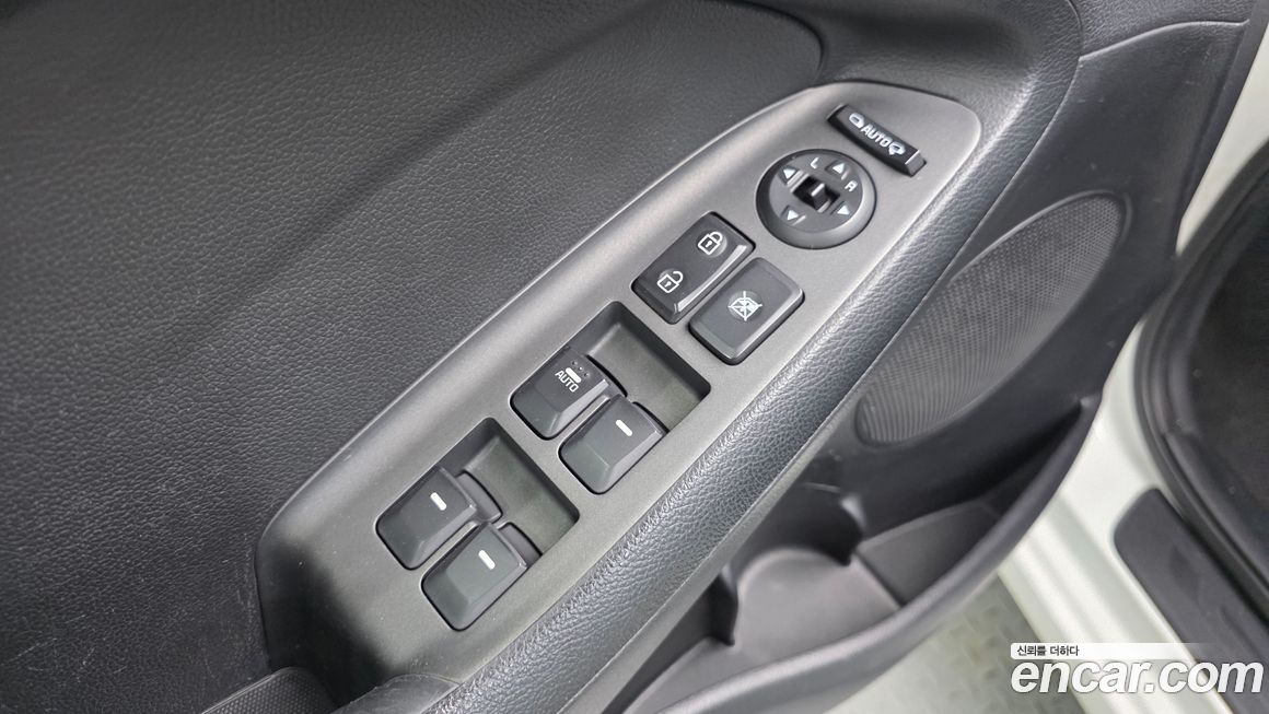 Kia K3 2013