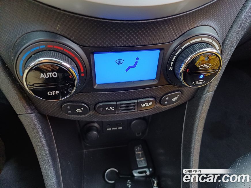 Hyundai Accent 2013