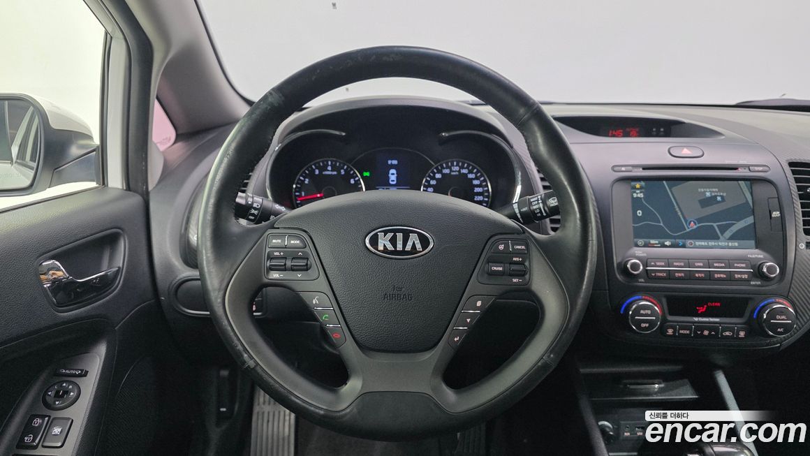 Kia K3 2013