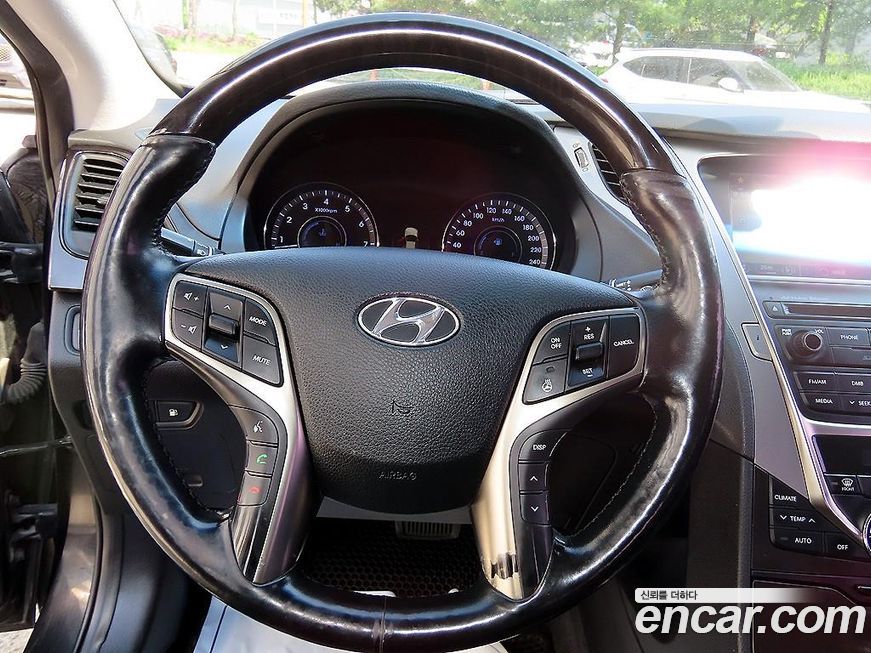 Hyundai Grandeur 2014