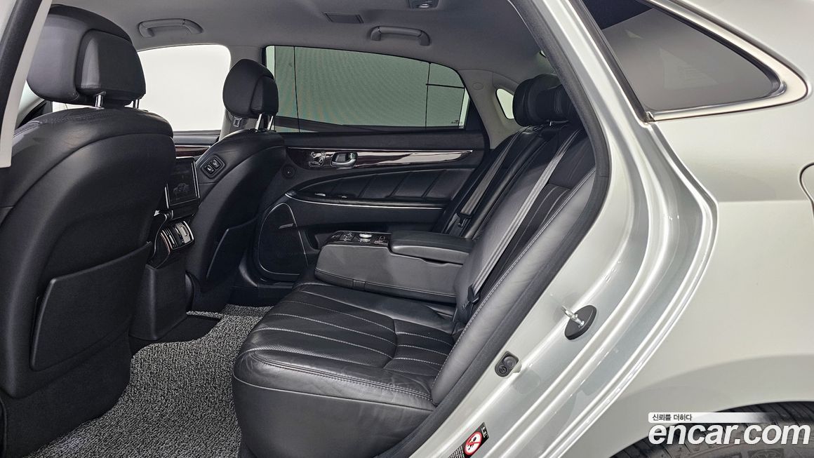 Hyundai Equus 2012