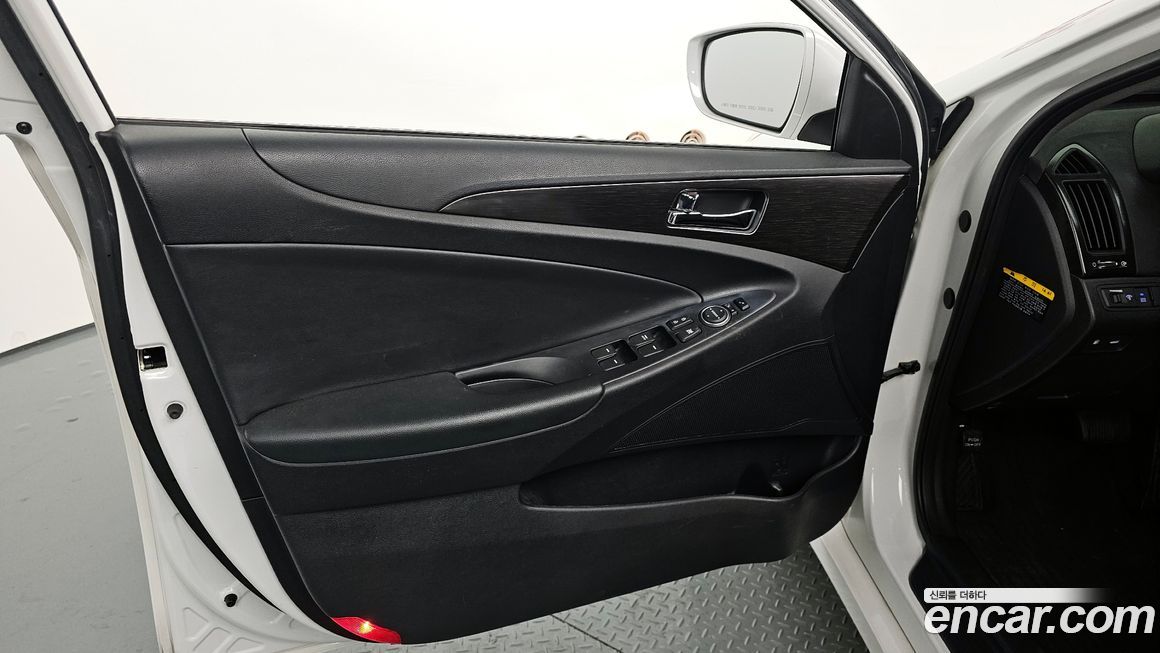 Hyundai Sonata 2012