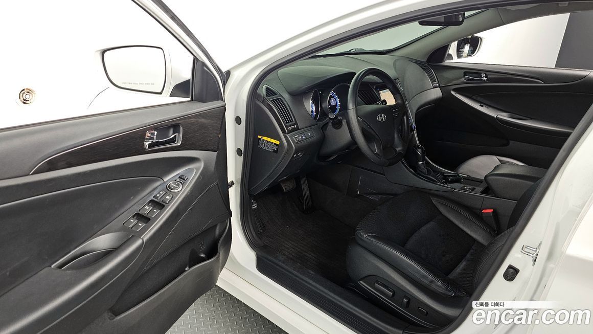 Hyundai Sonata 2012