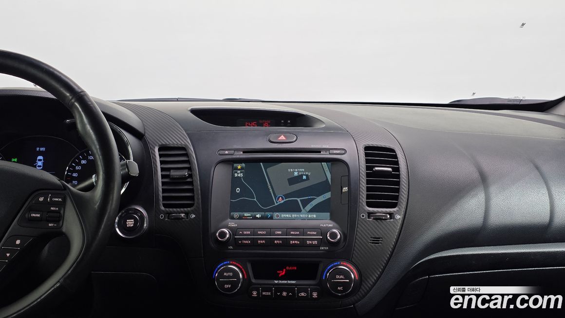 Kia K3 2013