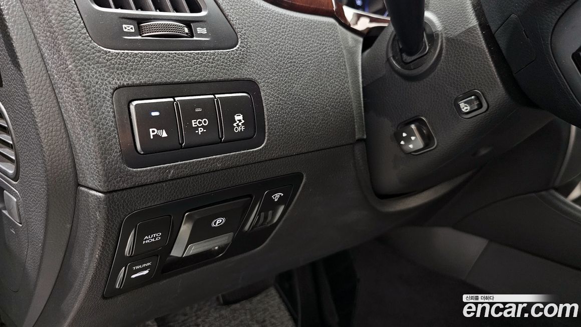 Hyundai Equus 2012