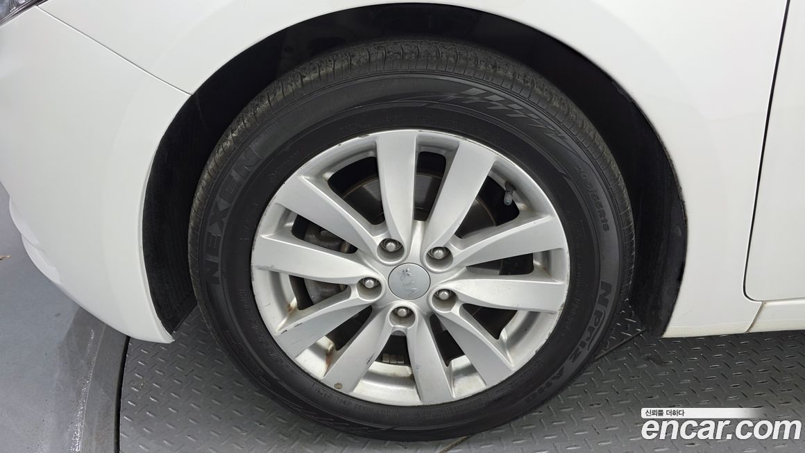 Kia K3 2013