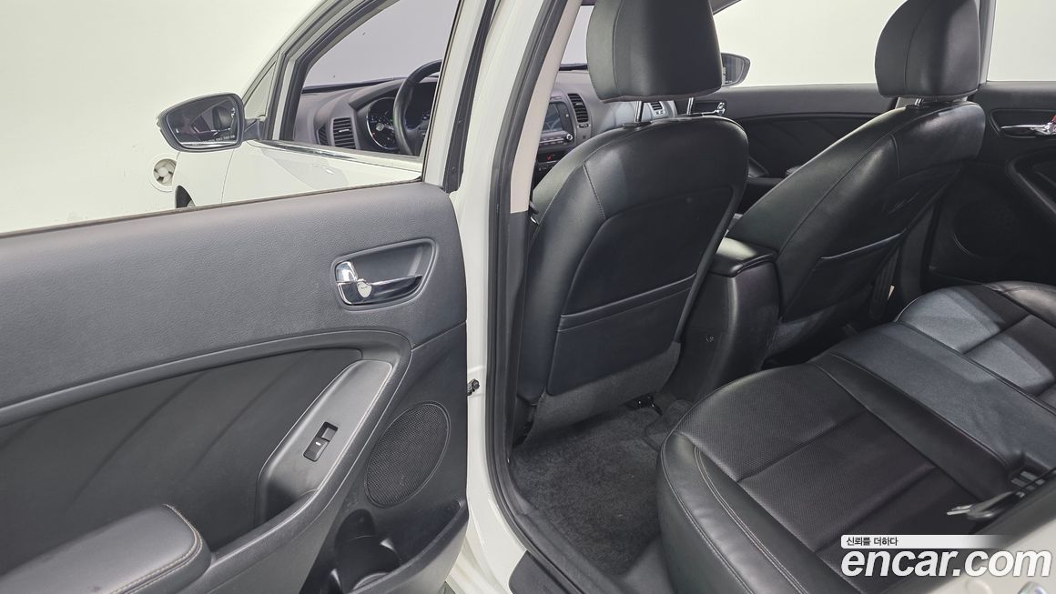 Kia K3 2013