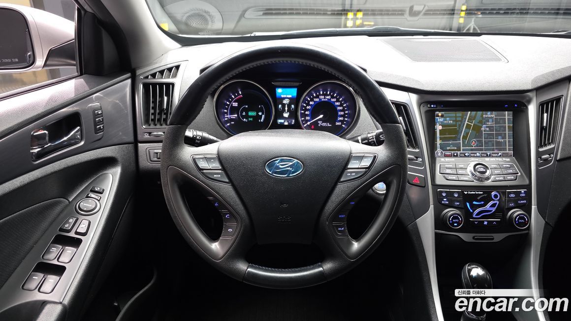 Hyundai Sonata 2012