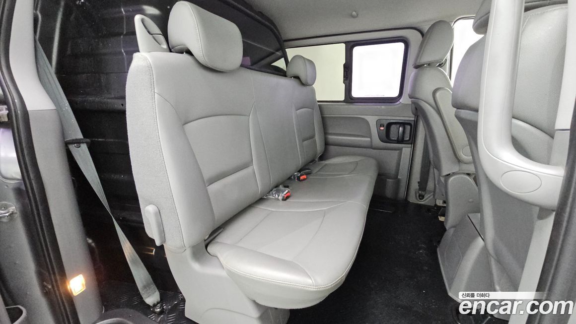 Hyundai Starex 2016